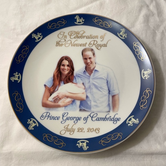 Royalty Plate and Tote Prince George’s Birth - Picture 2 of 12